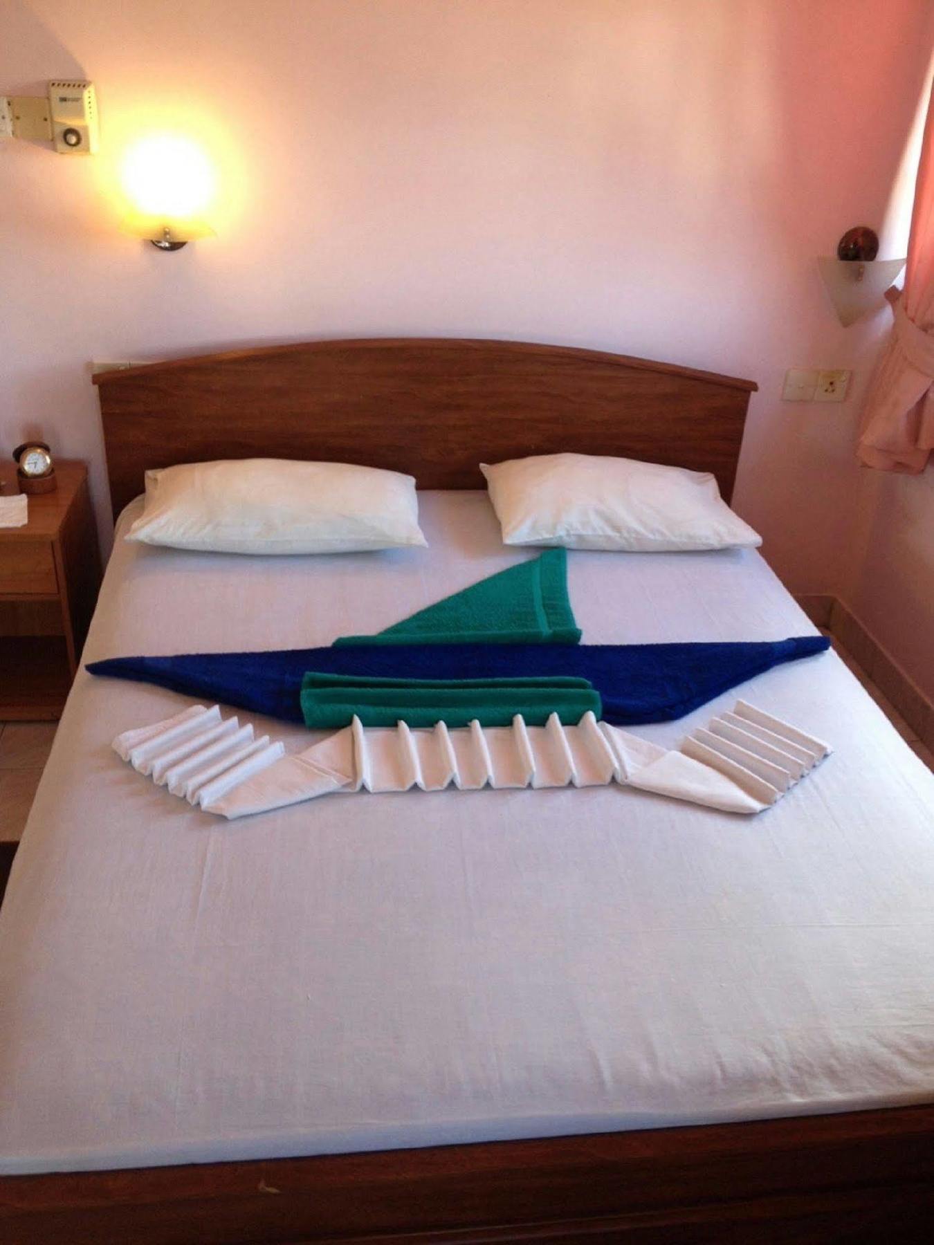Hotel Red Rose Negombo Eksteriør billede