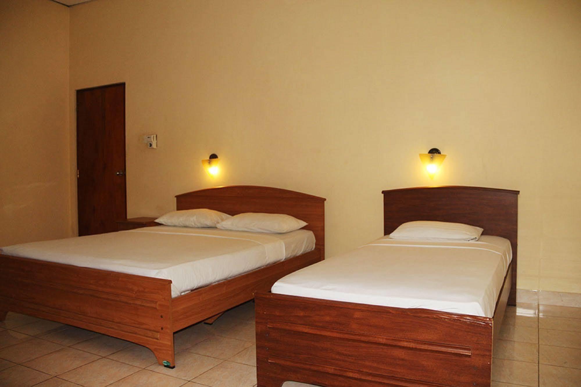 Hotel Red Rose Negombo Eksteriør billede
